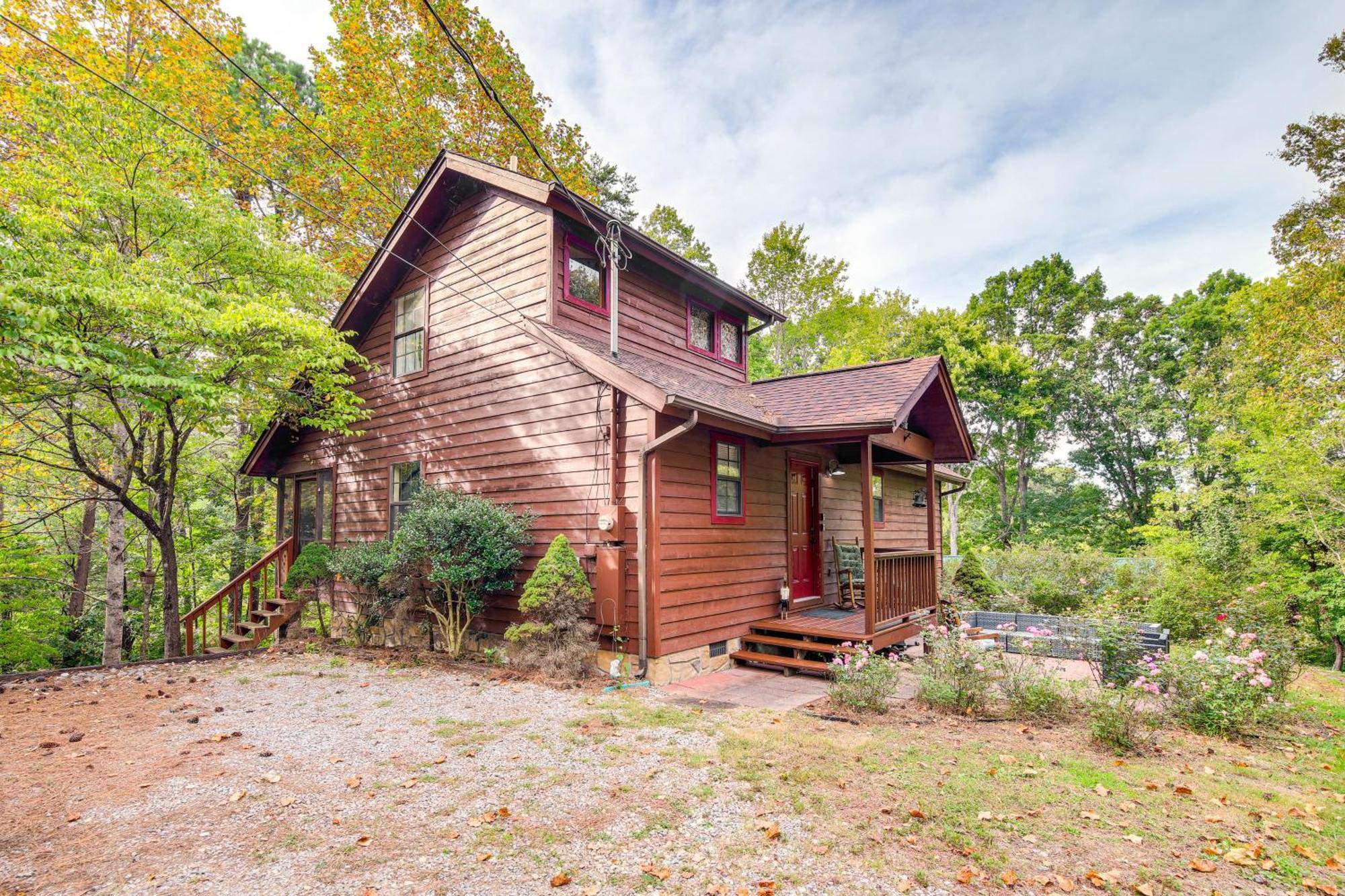 Pet-Friendly Sevierville Rental With Private Hot Tub Exterior foto